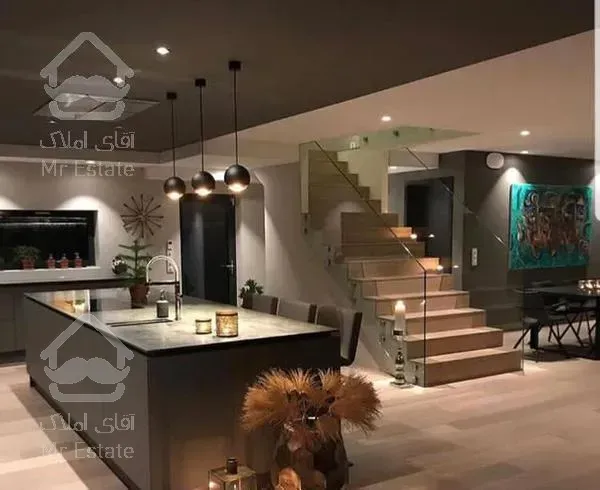 1000 متر + ویلایی تریبلکس + کلید نخورده + هتلینگ