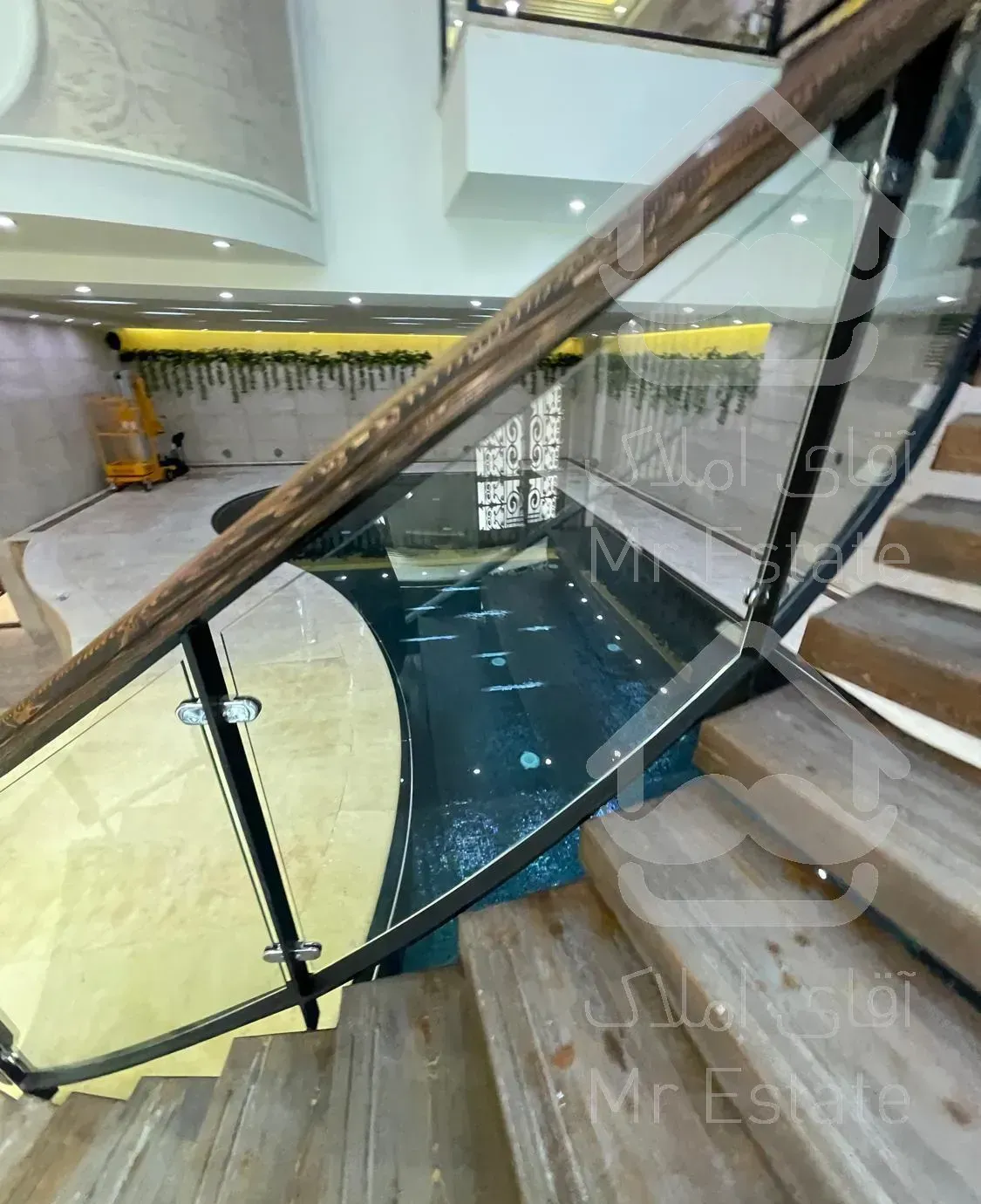 ۳۲۰ متر ( نوساز )