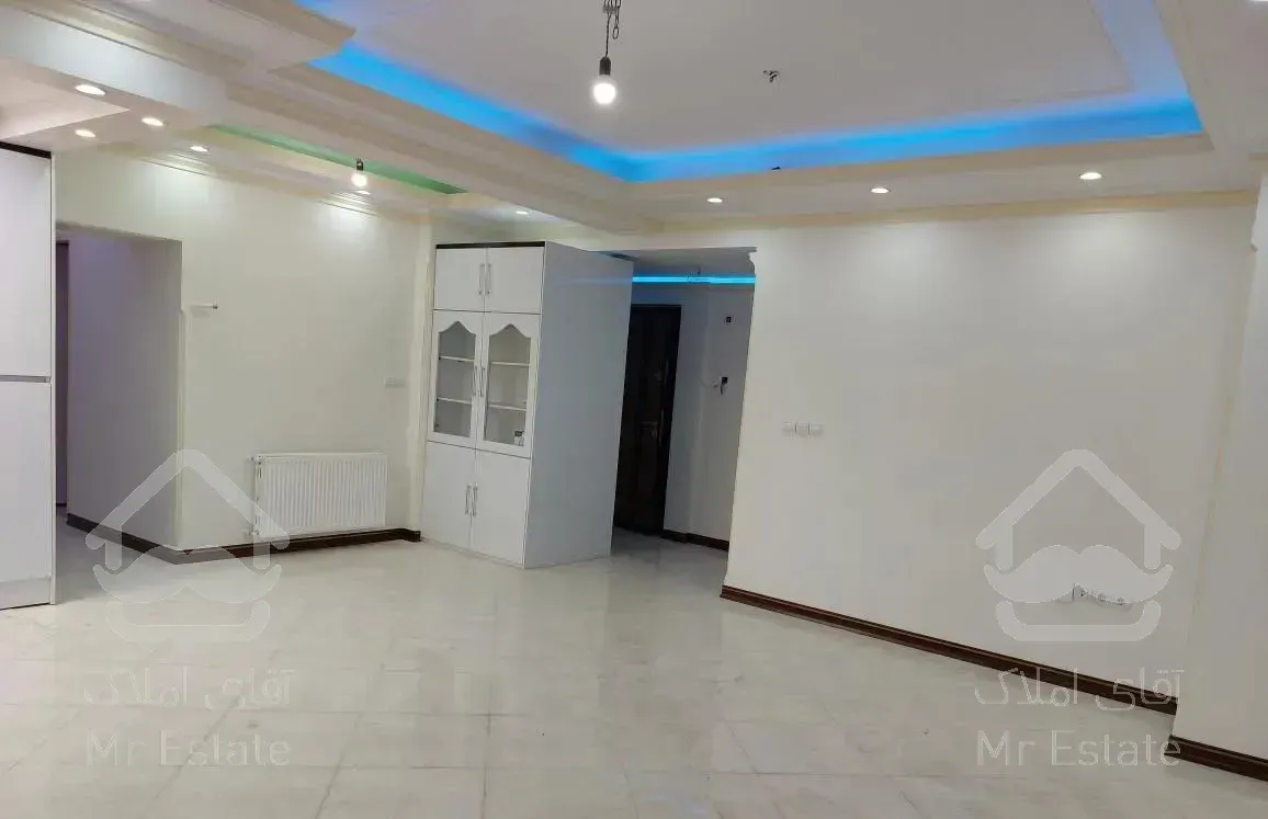 آپارتمان ۱۳۰ / ۲خواب،نورگیر  دلباز