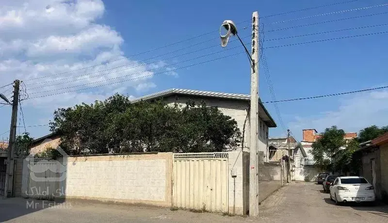 ویلایی دوبلکس ۳۵۰متر دونبش قابل بازسازی در خ ساری