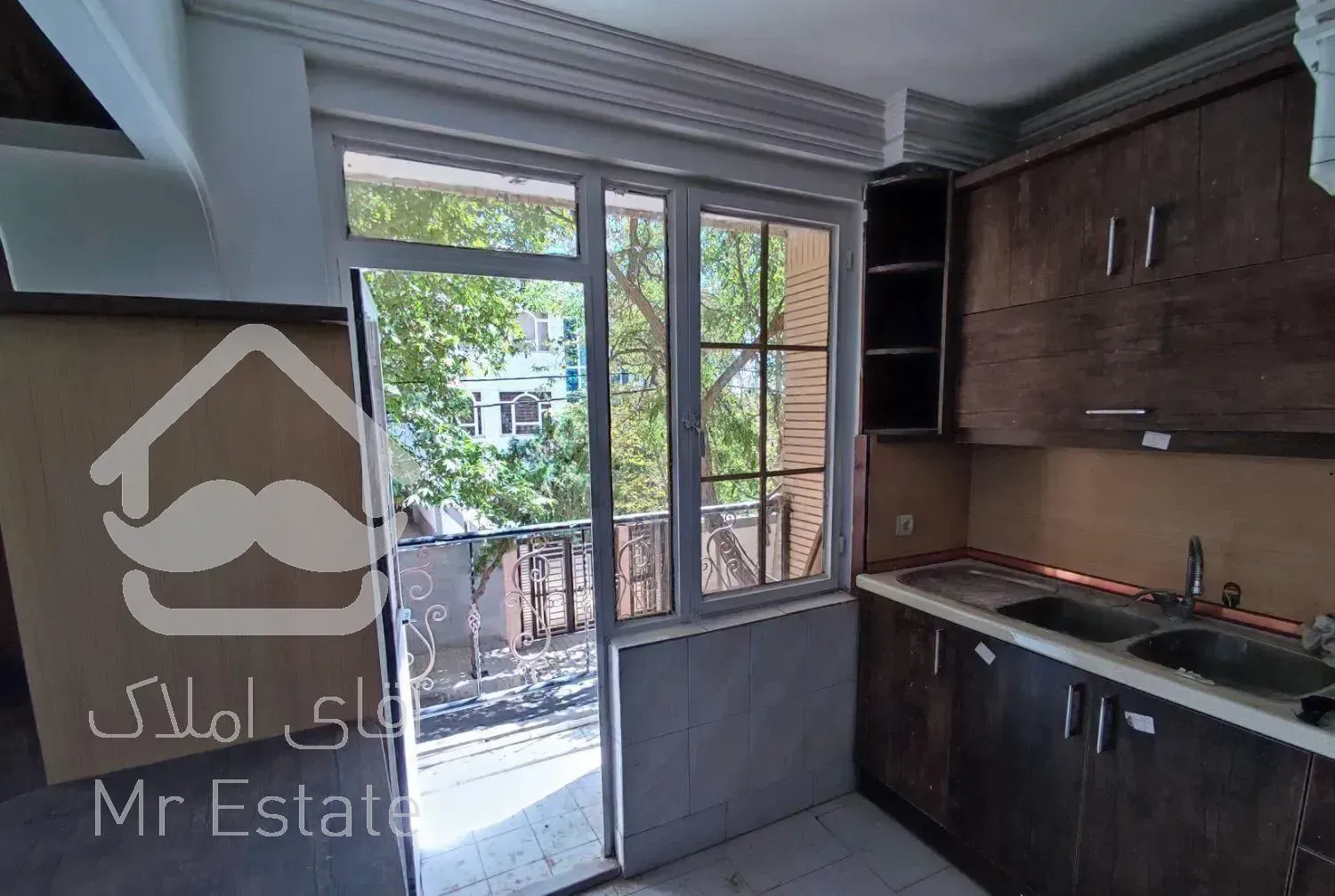 اپارتمان ۸۰متری هاشمیه