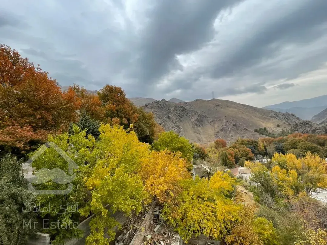 ٥٢٠ متر ويلا تريبلكس ٤ خواب استخر دار نزديك تهران