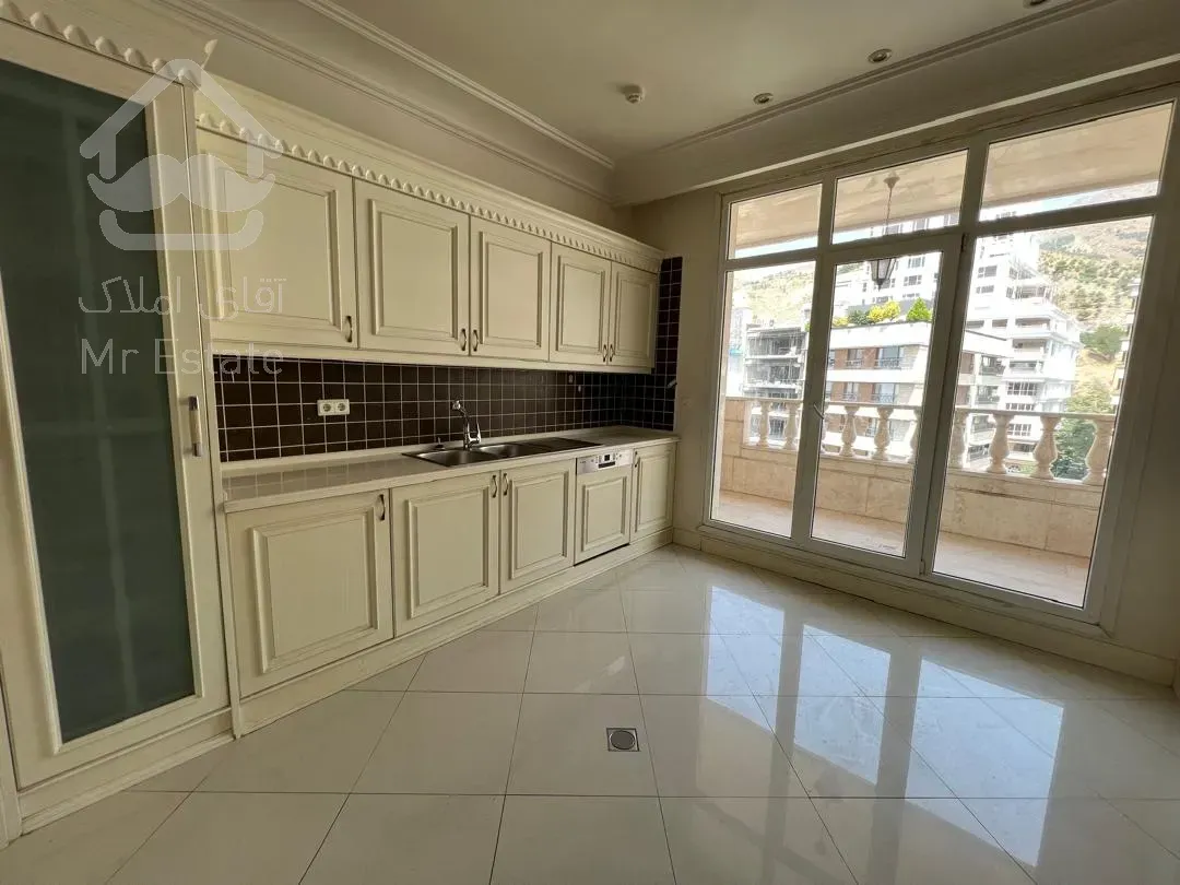 فروش اپارتمان 180 متری زعفرانیه