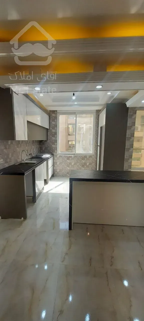 ۸۰متر۲خواب فول نور مستقیم کم واحد