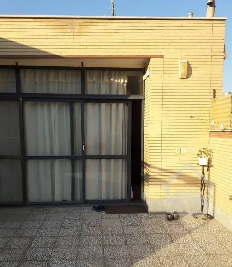 52متری نقلی یک خواب