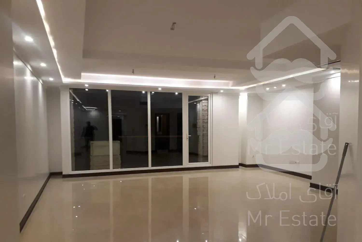 ۱۸۸متر ۳خواب عمار پت آزاد مجرد حیاط دربست