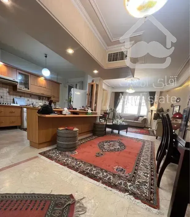 ۱۰۰ متر با ۱۵ متر پاسیو و ۶ متر تراس