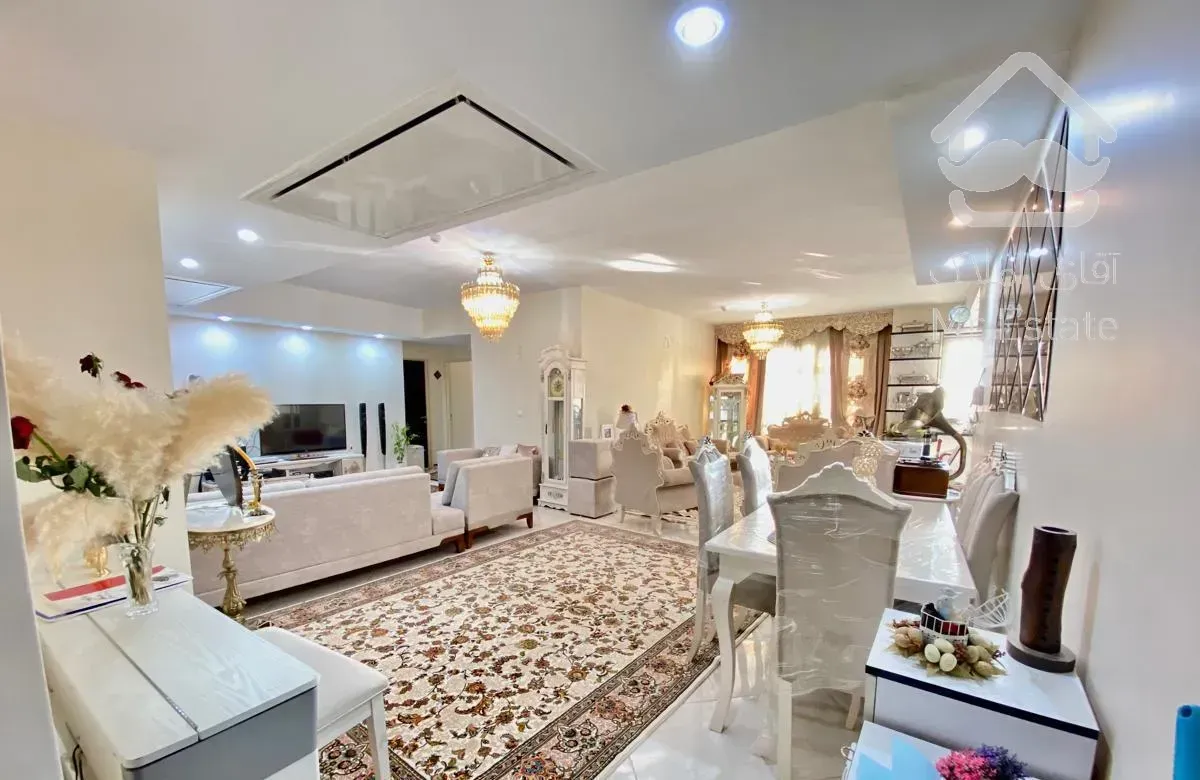 ۱۰۵ متر،نوساز،نزدیک دریاچه،جنوبی،