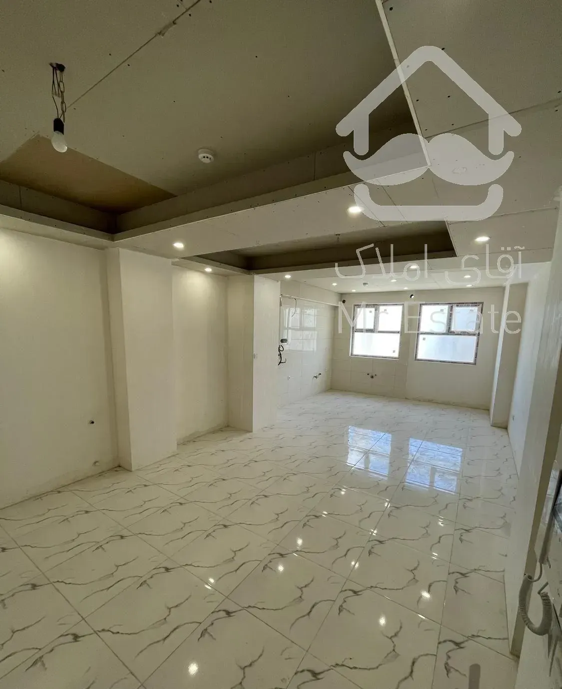 ۷۷ متر / ۲ خواب / کلید نخورده / فول