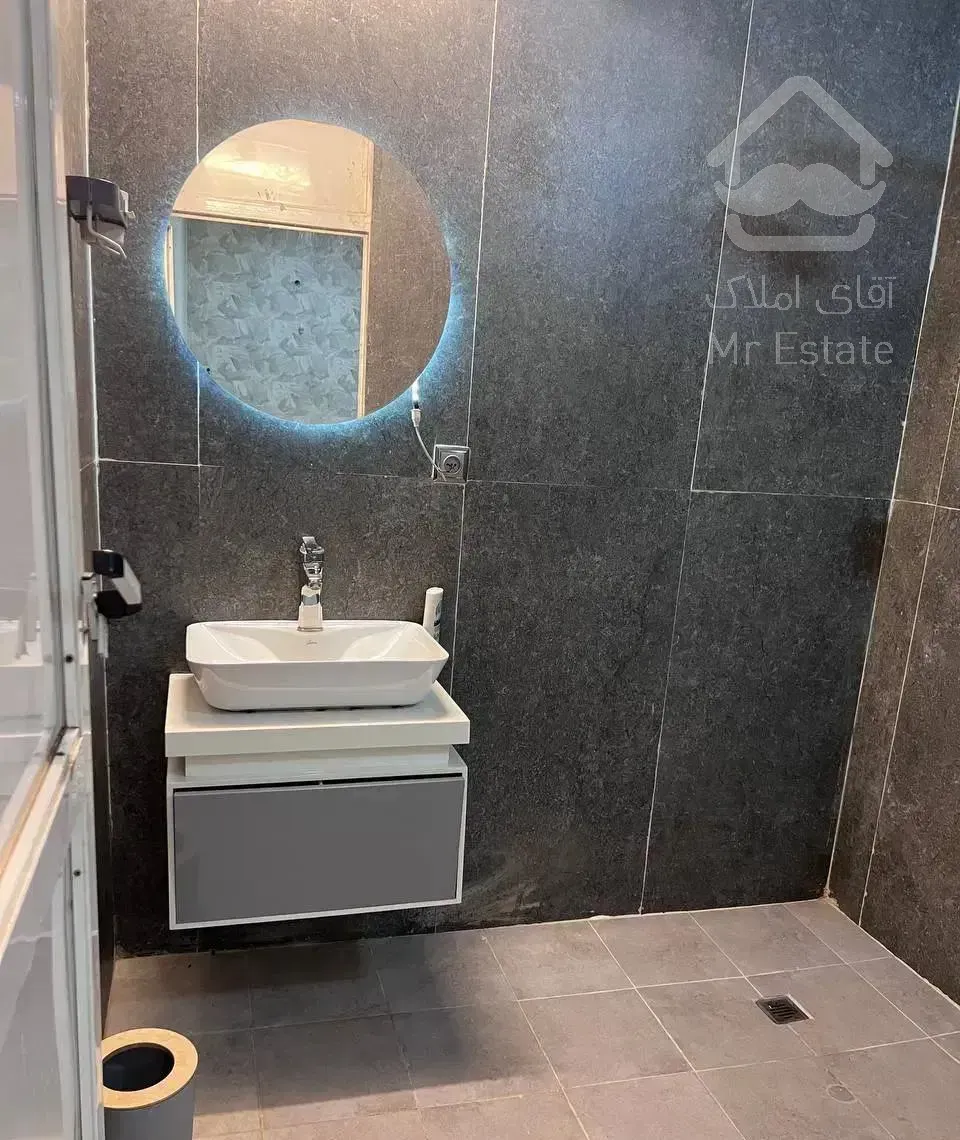 آپارتمان ۸۰متری کاملا تمیز و شیک