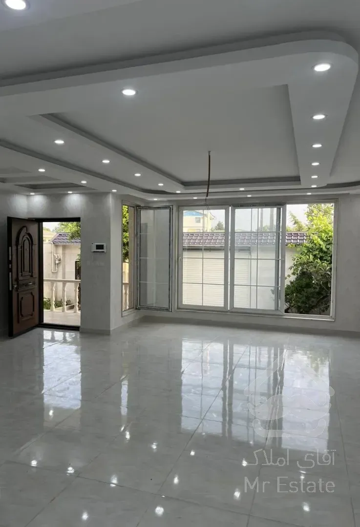 فروش ویلای ۲۴۰ متری خیابان معلم