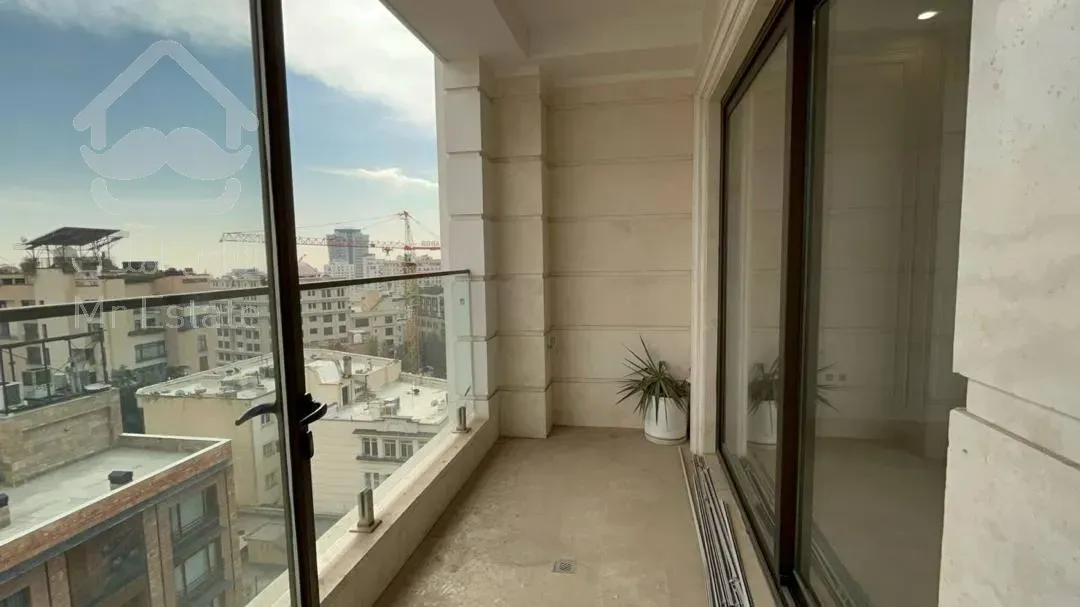 فروش اپارتمان 235 متری زعفرانیه