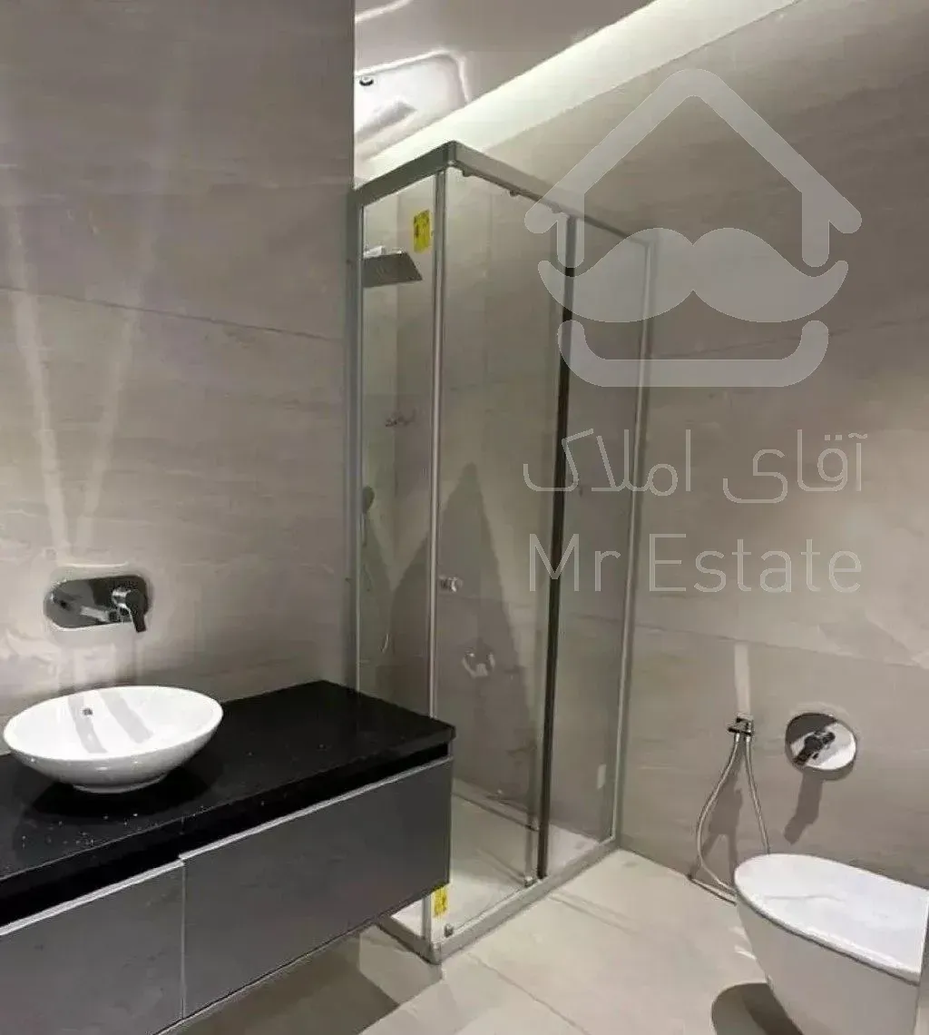 آپارتمان ۱۶۰ متری ۳ خوابه نوساز کلید نخورده