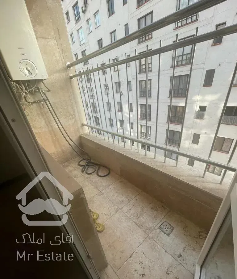 ۹۰ متر ۲ خواب تاپ لوکیشن / شیک