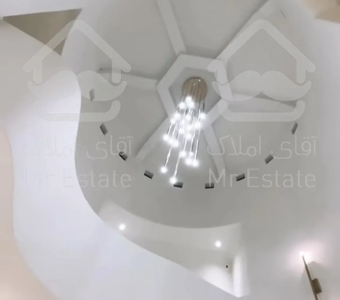 ۳۰۰متر امپریال پارک نسیم در مروارید،۱۰۰۰متر لابی