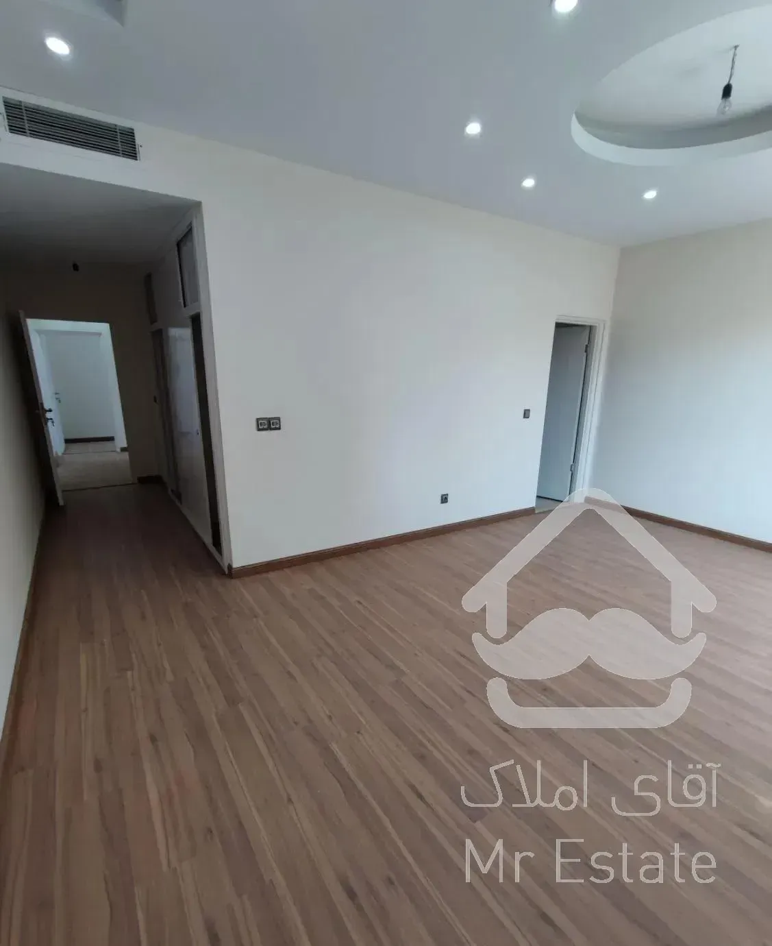 آپارتمان ۲۴۳ متری فول امکانات در مهرشهر