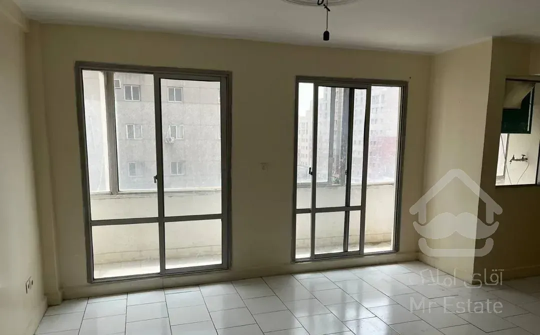 ۸۵متر ۲خواب آسانسور و انباری