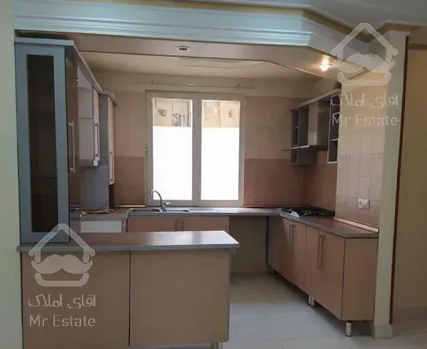 ۸۱متر/۲خواب/پونک/سالن پرده خور