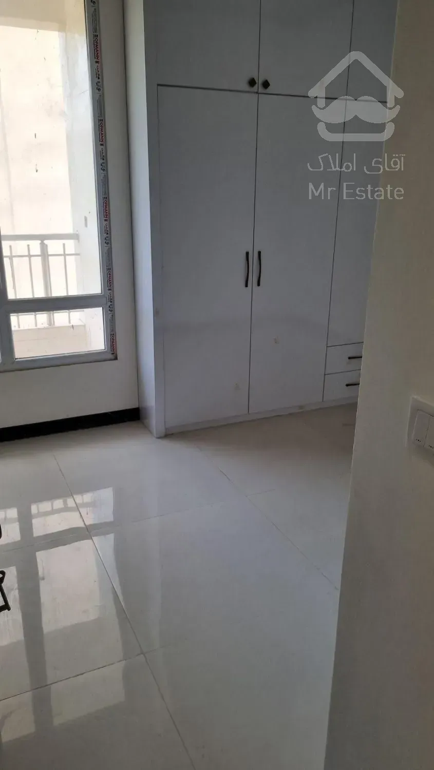 فروش آپارتمان 125 متری صفر فول امکانات واقع در بلوار فرشچیان محله فارغ التصیلان