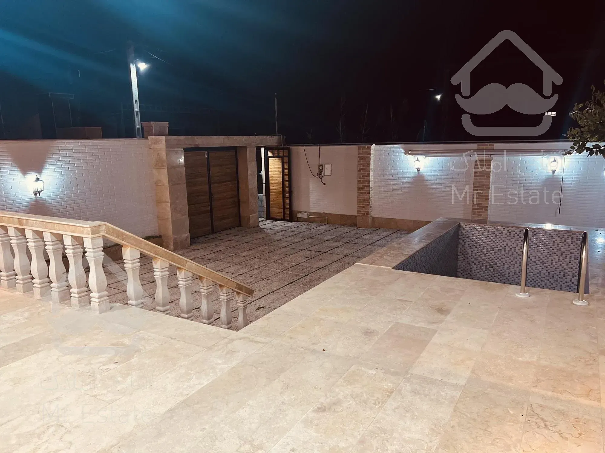 ویلای سوپر لاکچری ۲۸۵ متری زیر قیمت