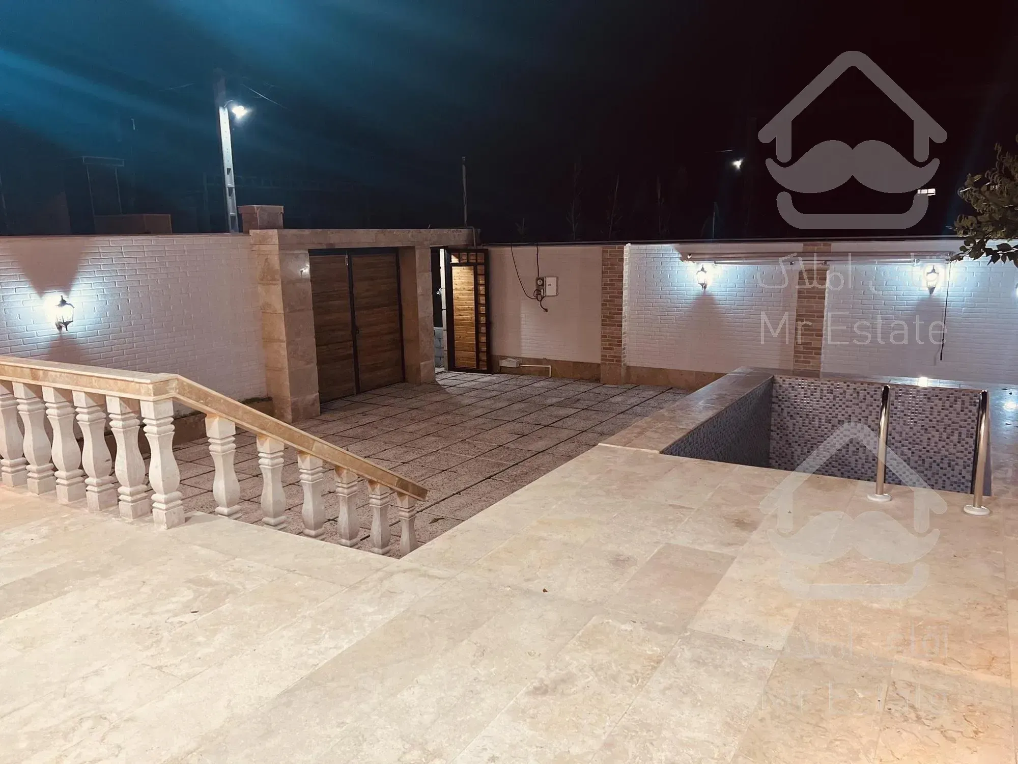 ویلای سوپر لاکچری ۲۸۵ متری زیر قیمت