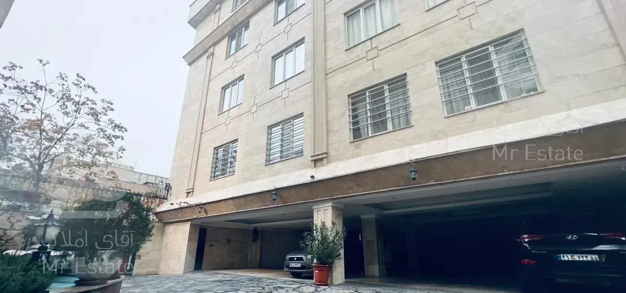 *۱۲۲متری دو خواب /قلهک*