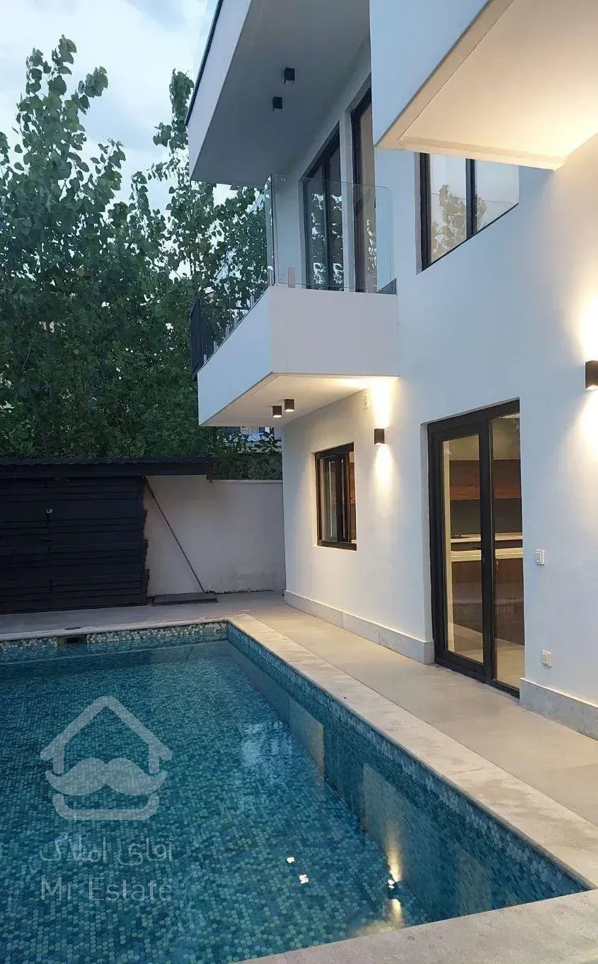 ویلا دوبلکس ۵خوابه استخردار روفگاردن