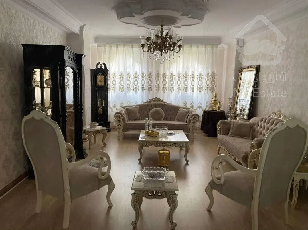 فروش واحد روبه افتاب تاپ لوکیشن زیر قیمت روبه جنوب