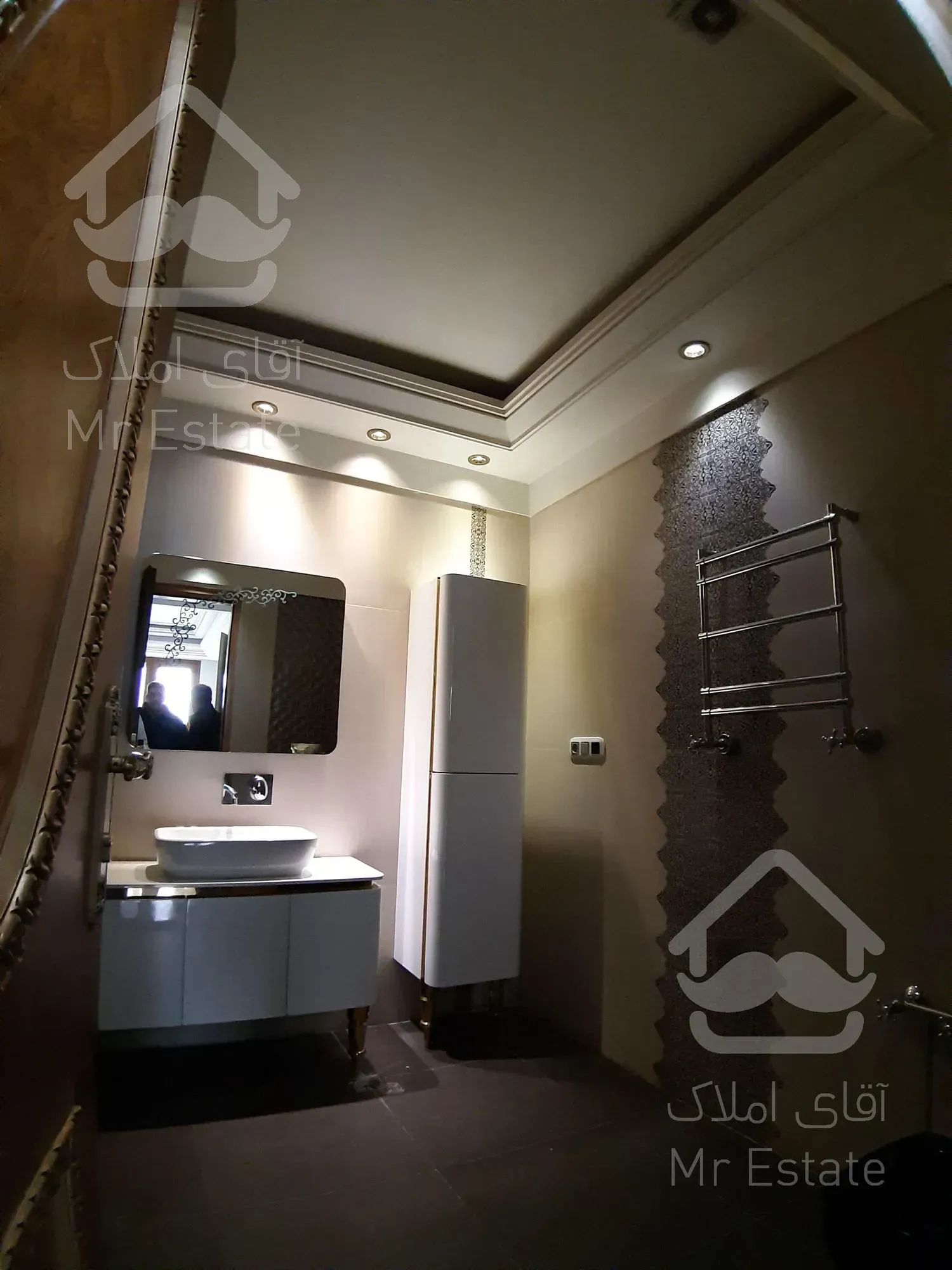 آپارتمان 230 متری اقدسیه گلستان شمالی