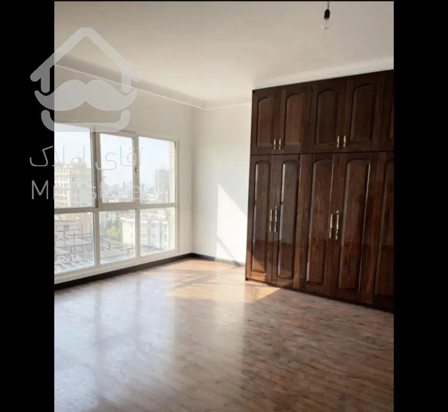 ٢٠٣ متر تک واحدی غرق نور (٢تا بالکن قابل چیدمان)