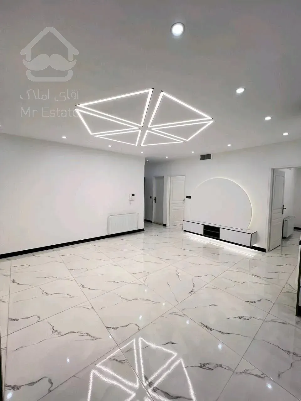 104متر/سالن و اتاقها پرده خور/۴باغ شرقی