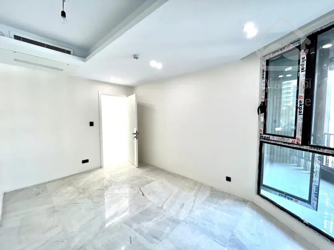 فروش اپارتمان 195 متری محمودیه