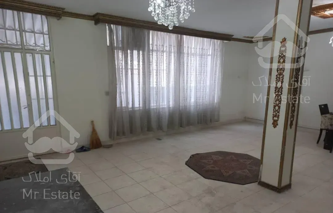 ویلا ۱۲۰ متری در عظیمیه با ۸۰ متر بنا