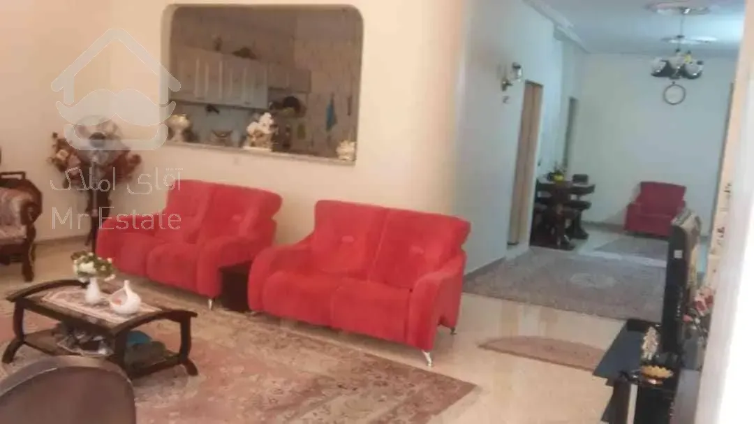 واحد ۱۳۰ متری ۳خوابه در صادقیه