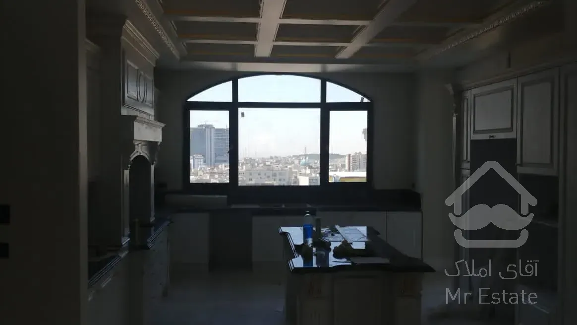 فروش 215 متری دروس