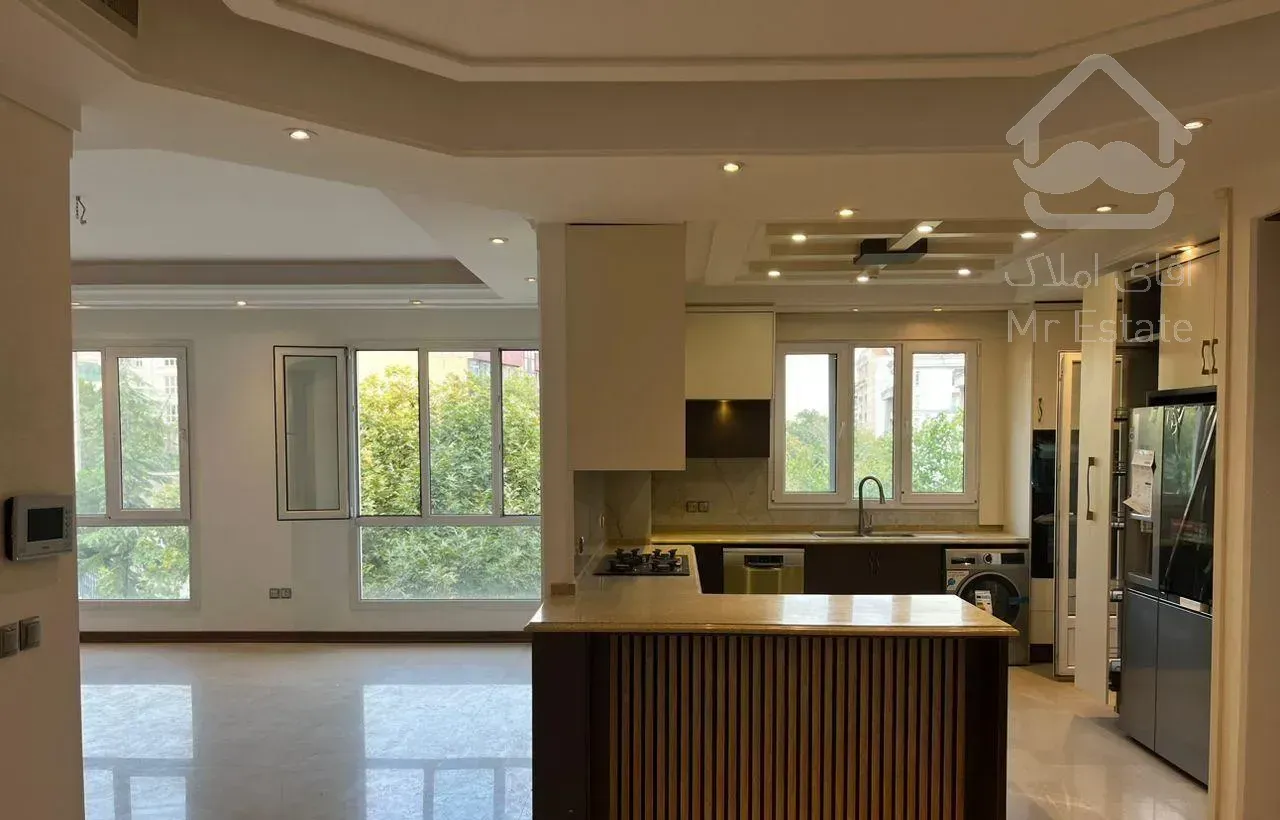 ۱۶۵متر/۳خواب/ویو/نیاوران