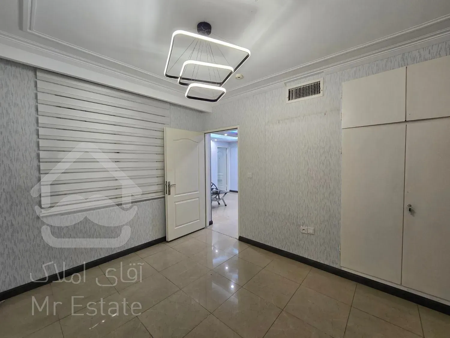 75متر سعادت آباد*سند اداری*تابلوخور* مشاعات تمیز