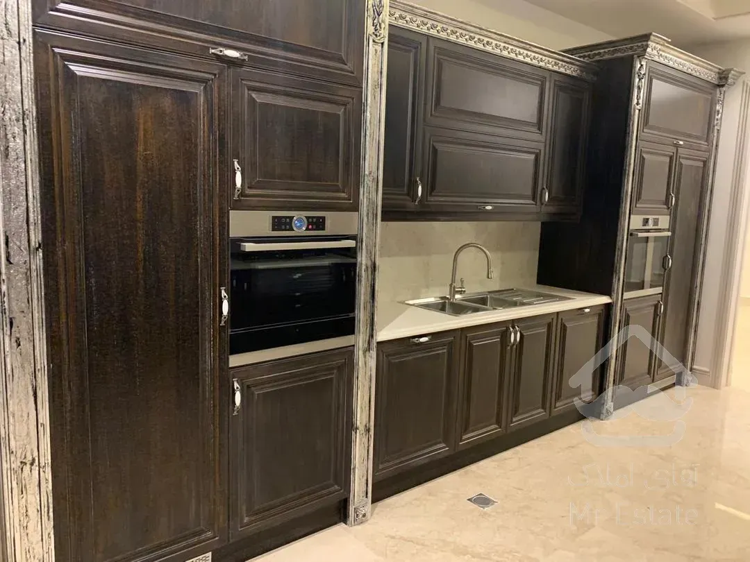 فروش 215 متری فرمانیه