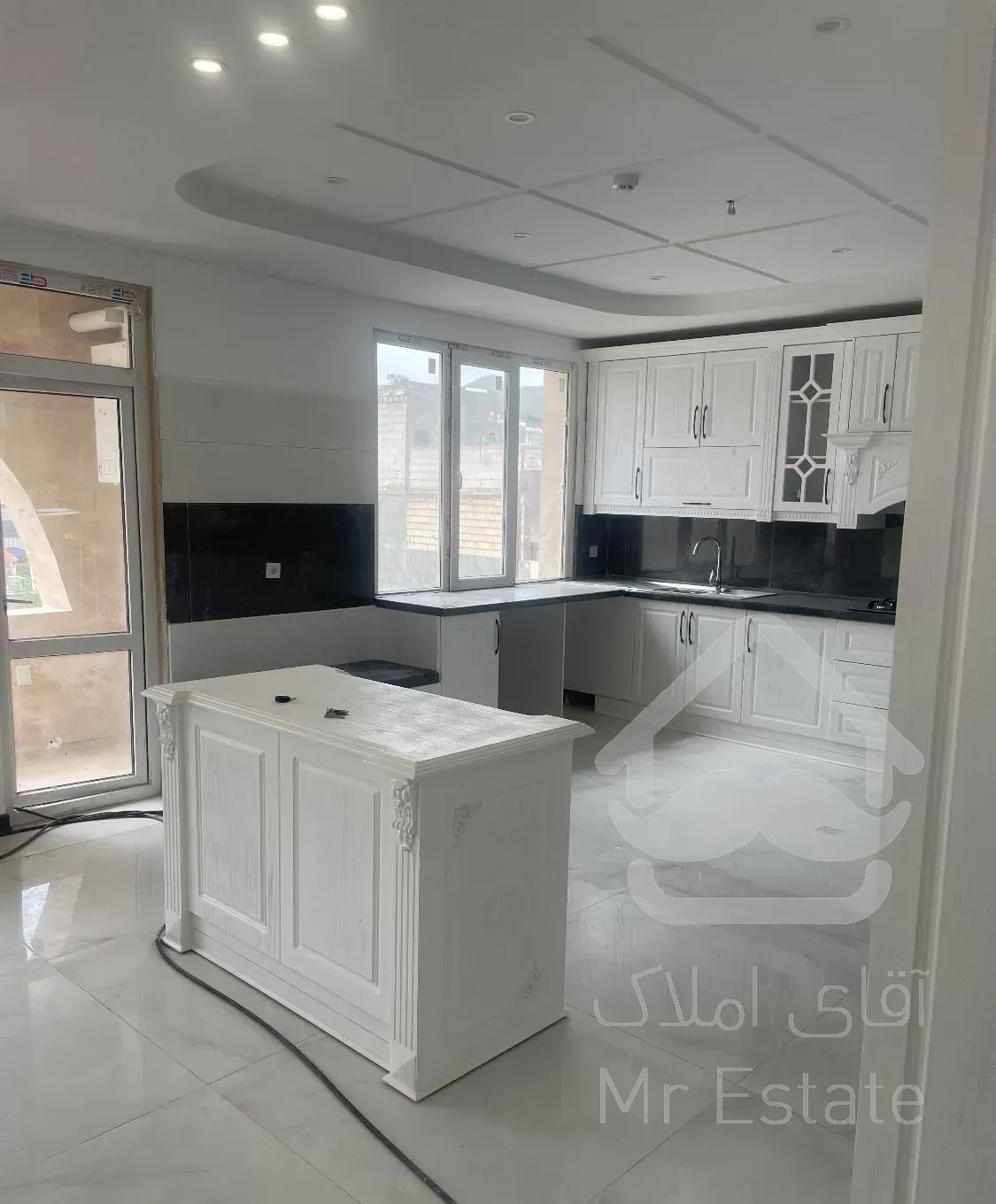 هاشمیه ۱۰۰ متری بدون مشابه در منطقه فول،وکیل آباد