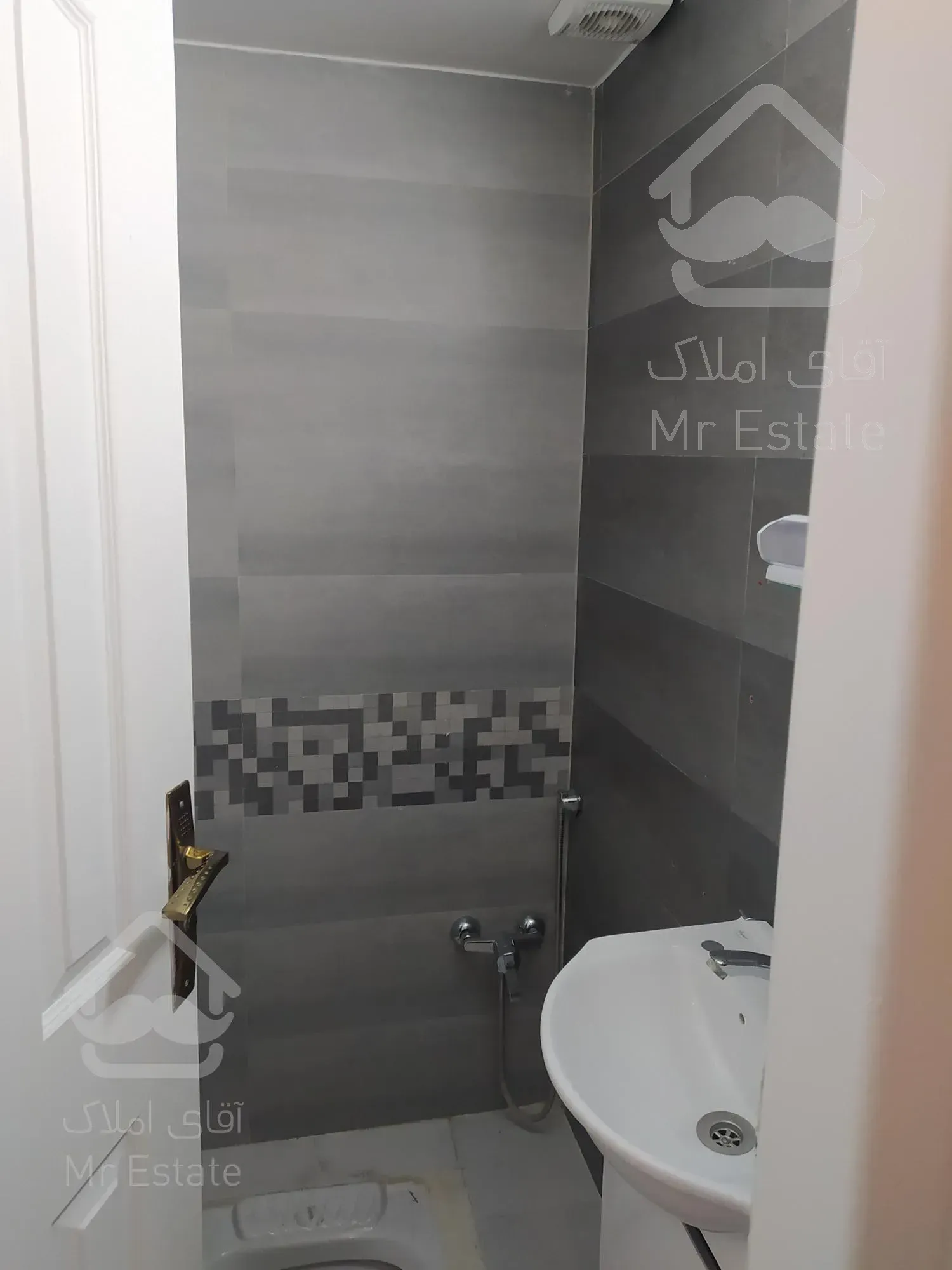 رهن کامل آپارتمان ترو تمیز