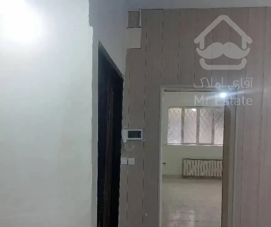 واحد ۴۵ متری واقع در کریمخان سنایی