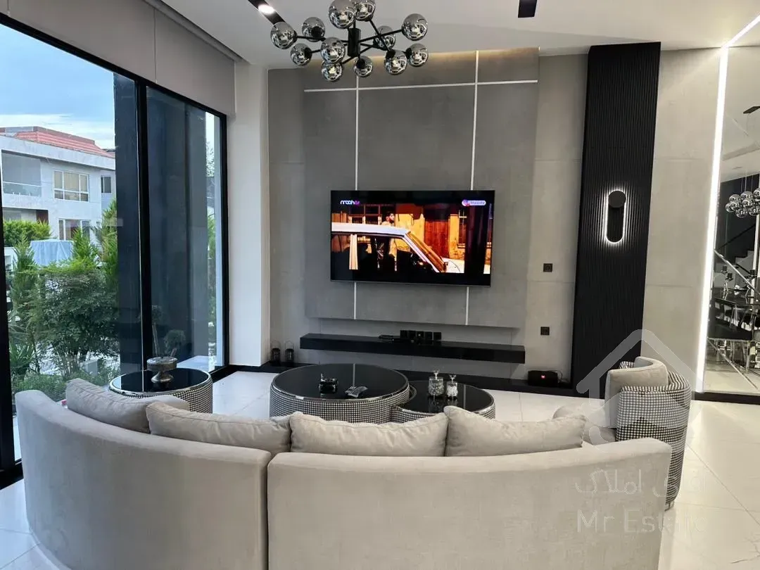 رهن ویلا استخردار ۵۵۰متری شهرکی درکلارآبادمازندران