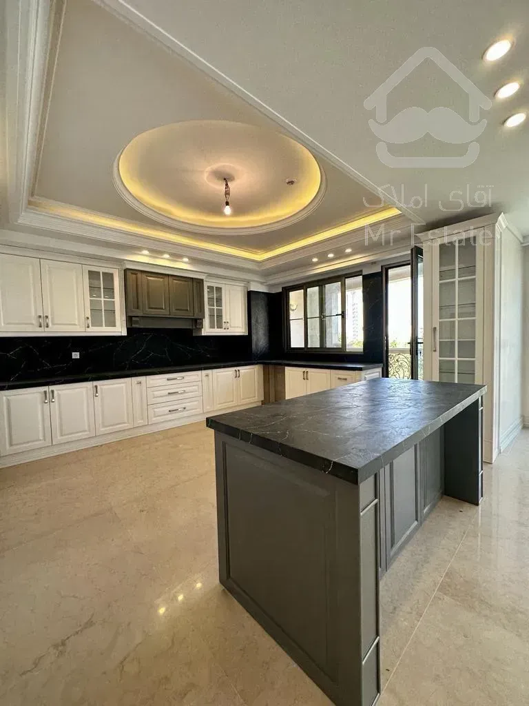 فروش اپارتمان 200 متری زعفرانیه