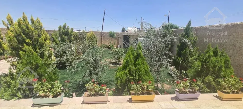 باغ ویلا  600 متری نقلی بسیار شیک آبشار اصفهان