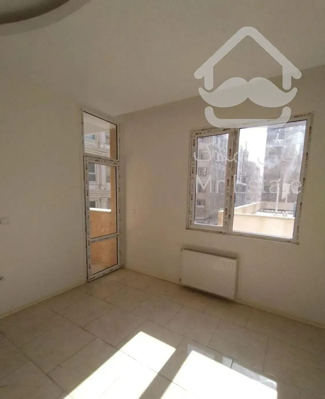 آپارتمان ۱۲۸ متری/سه خواب/سند تک برگ