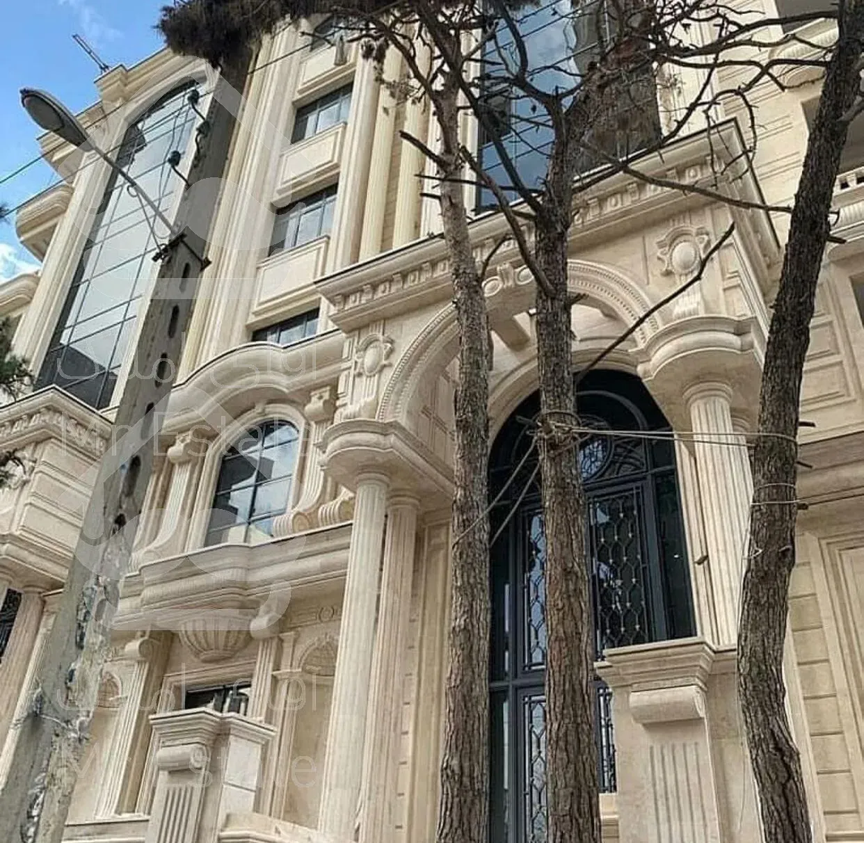 خرید و فروش آپارتمان مسکونی 250 متری فرمانیه مهماندوست