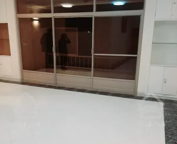 آپارتمان ۱۱۰ متری دو خوابه