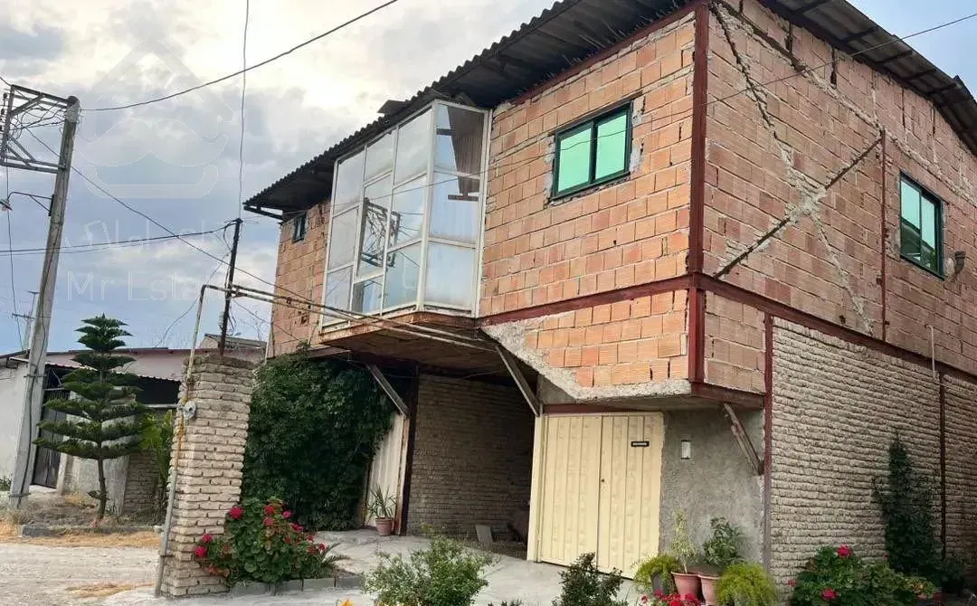 فروش مسکونی دوطبقه حیاط دار