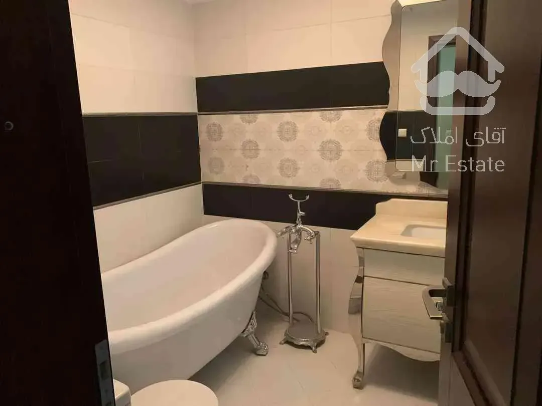 220 متر نیاوران عمار/فول مشاعات/نیمه فرنیش