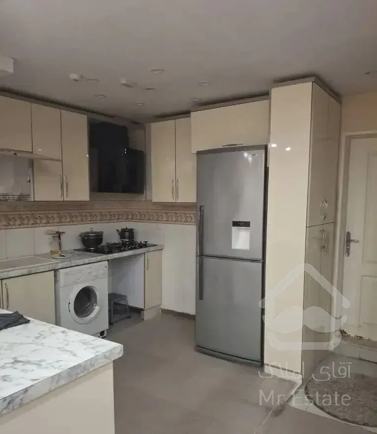 فروش واحد زیر قیمت . پول لازم.